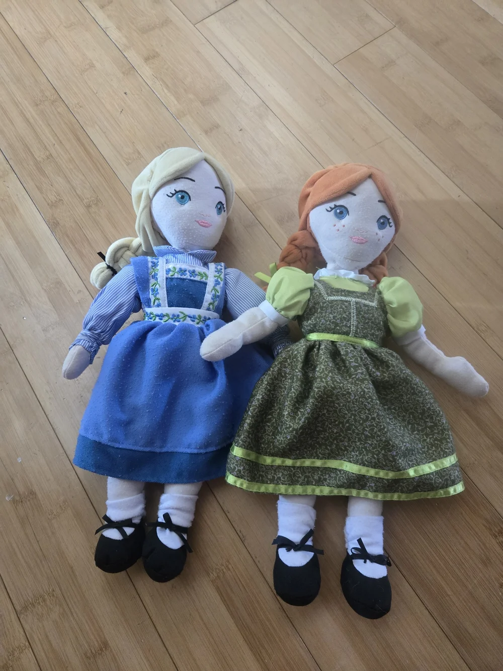 Disney's Frozen The Musical Set Of 2 Plush Dolls Anna & Elsa Soft Toys Collect